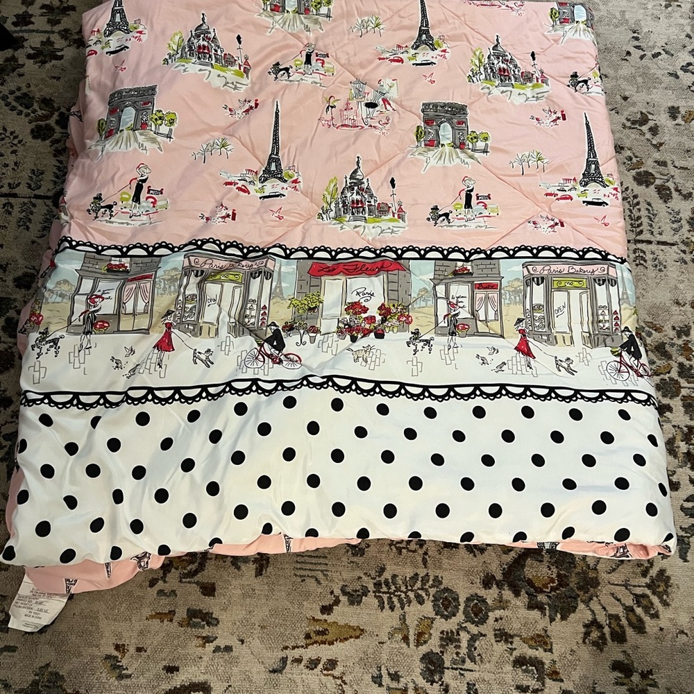 Waverly Paris themed Pink and Black Comforter